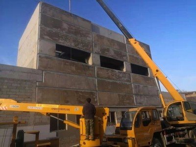 世鼎墙板在昌平屋面板工程中的应用与房屋建筑工程实践